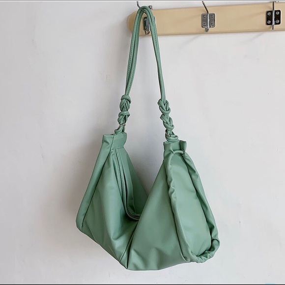 Casual Shoulder Large Capacity Hand Bag - Picture 6 of 8